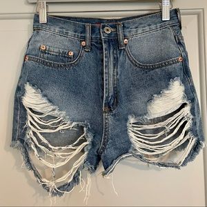 Signature 8 High Waisted Denim Cut Off Shorts size Small